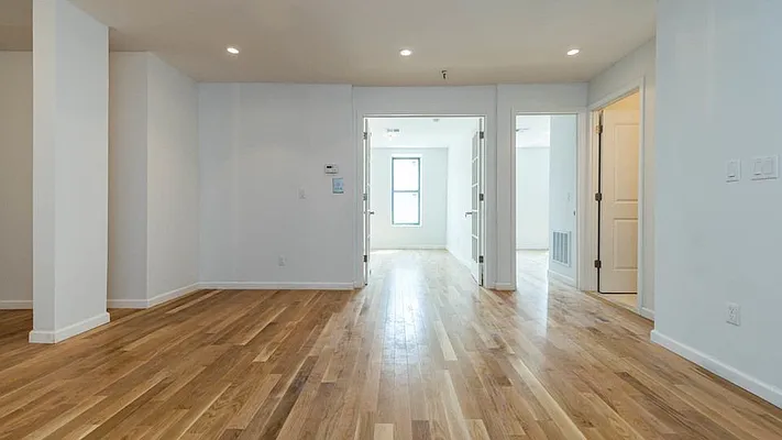 Rented by Nooklyn NYC LLC | media 6