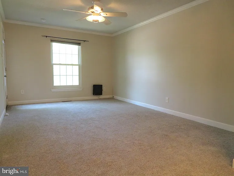 126 Berwick Pl #23B — Photo 9