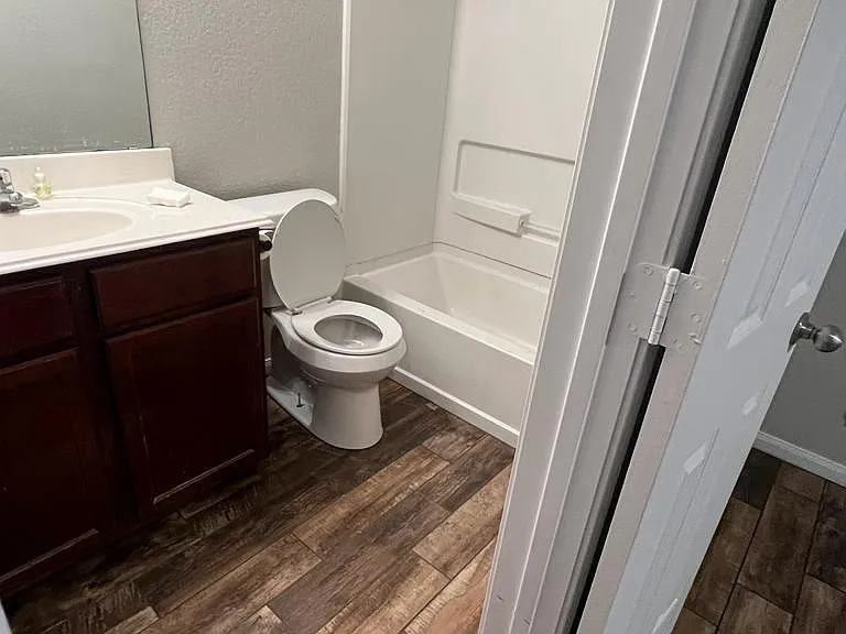 6134 Luckey Run — Photo 10