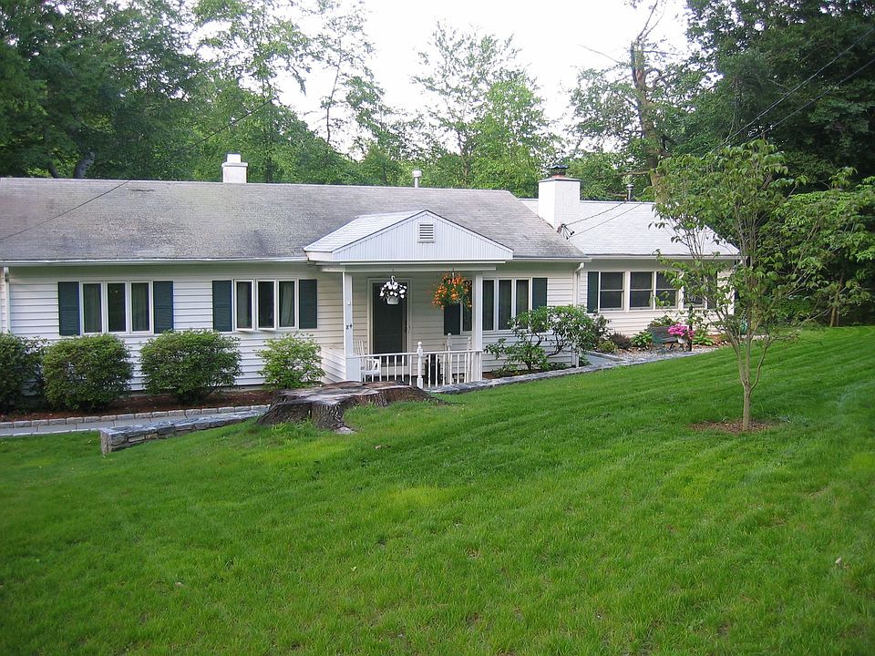 1st image of 84 Sherwood Ave