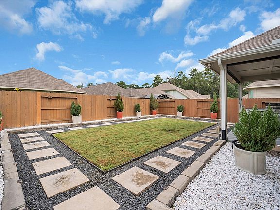 4th image of 2819 Wilde Redbud Ln