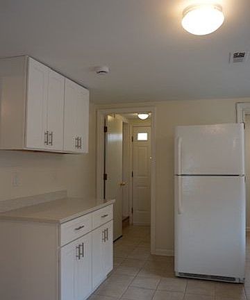 3rd image of 25 Jetland Pl #27