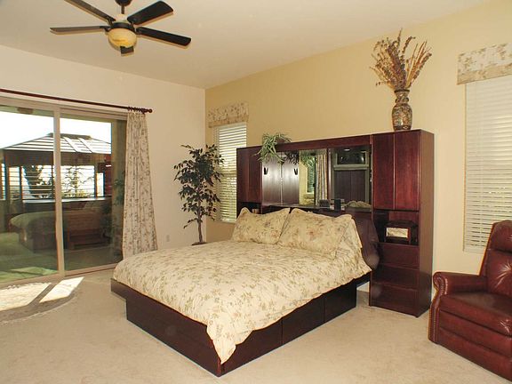 4th image of 2549 Black Hawk Ln