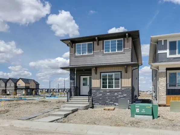 222 S Layton Link SE, Airdrie, AB T4A 3R7