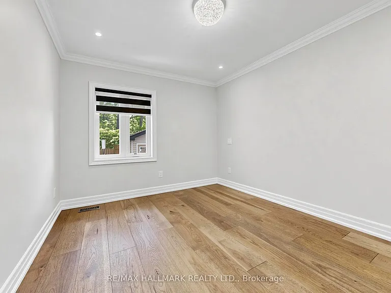 87 Fallingbrook Rd — Photo 18
