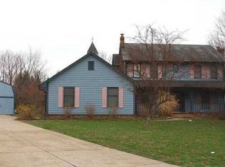 7287 W Creekside Dr, New Palestine, IN 46163