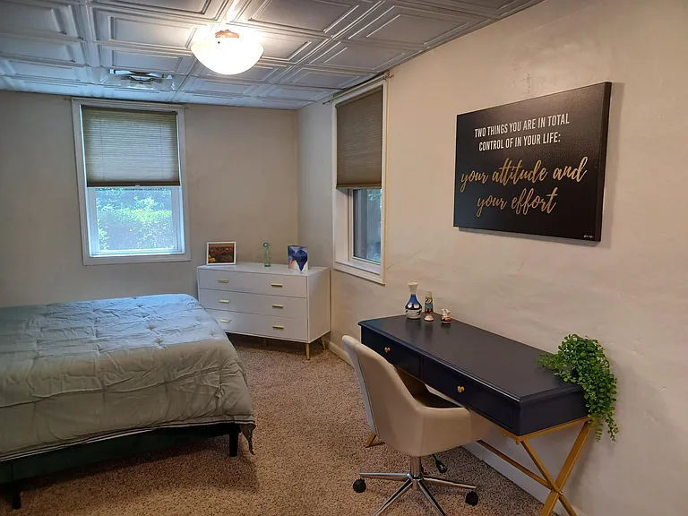 1645 Loring Dr NW — Photo 19
