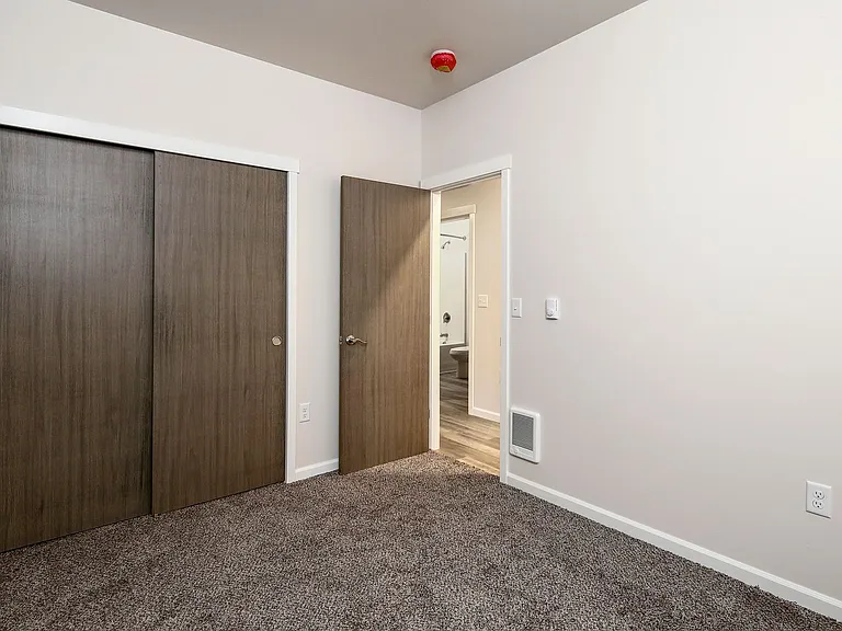 East Ridge Apartments — Photo 26
