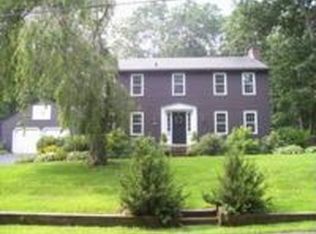 180 Juniper Dr, North Kingstown, RI 02852