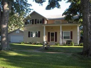 108 E 1st St, Morrice, MI 48857