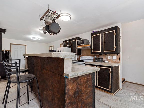 3rd image of 7 Scenic Rim Cir