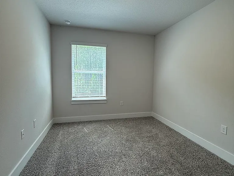 9469 Nature Creek Ln — Photo 21