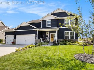 430 Trestle Dr, Howell, MI 48843
