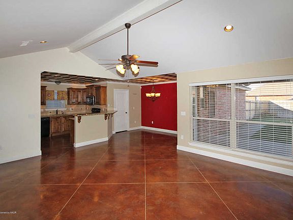 5th image of 9008 Gaston Ave
