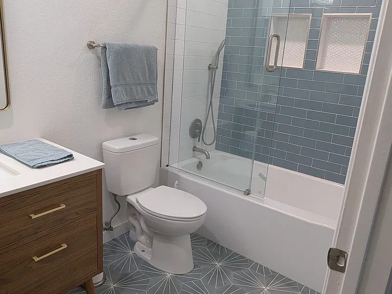 3142 Midway Dr #B303 — Photo 14