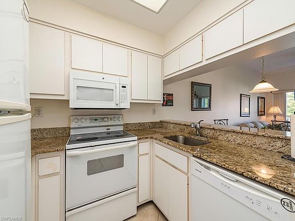 4th image of 3327 Olympic DR #524