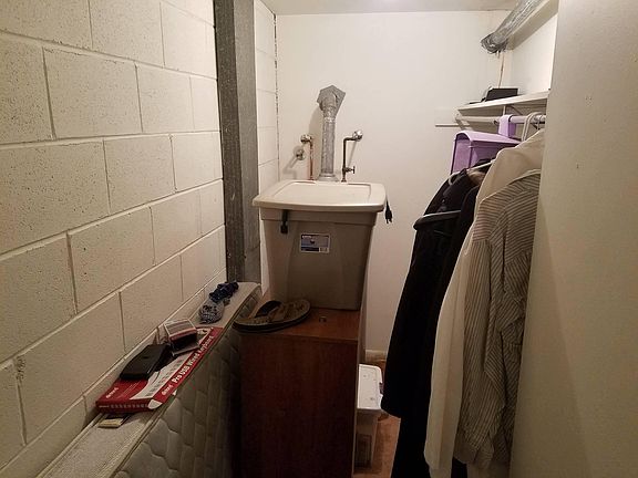 5th image of 571 Riverview Dr APT 205