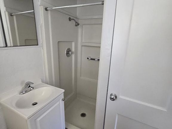 3rd image of 307 W Montezuma Ave #1