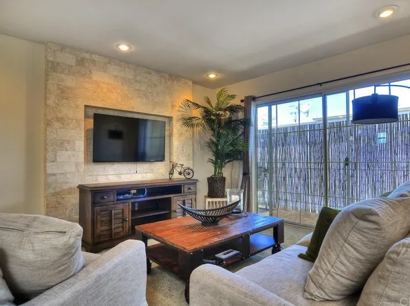 1144 10th St APT 7, Santa Monica, CA 90403