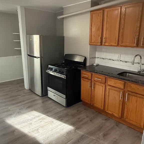 32 Mechanic St #2L — Photo 2