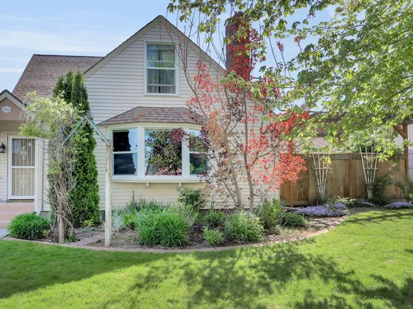 2609 S Lincoln St, Spokane, WA 99203