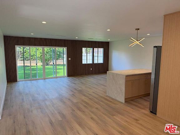 2nd image of 8519 Yolanda Ave