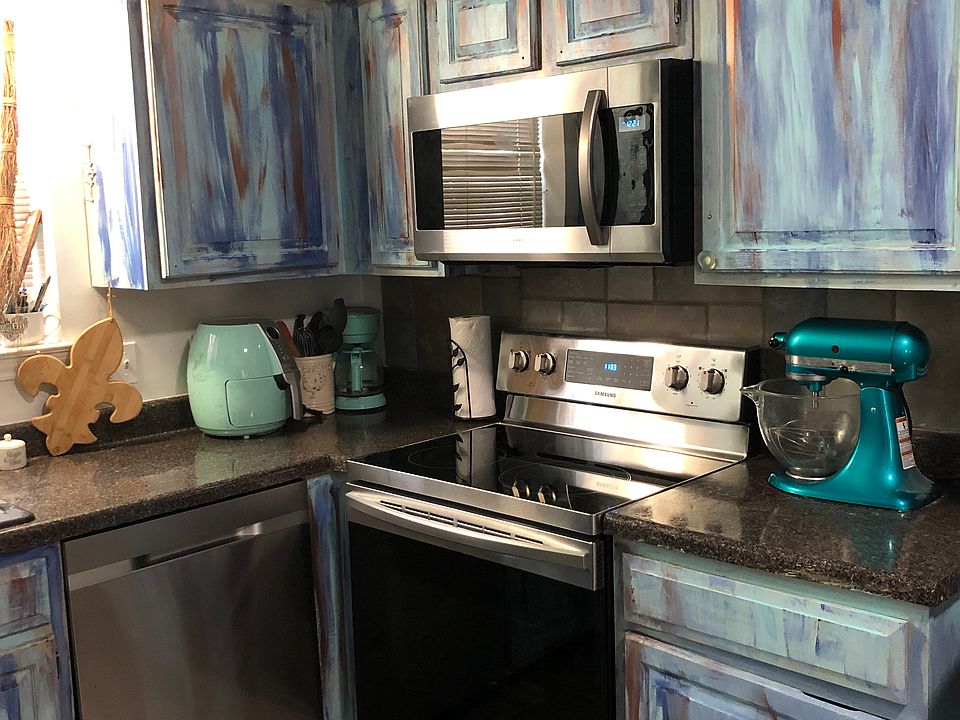 1st image of 600 Clearview Pkwy APT 101