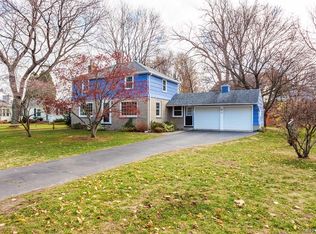 91 Valley Cir, Rochester, NY 14622