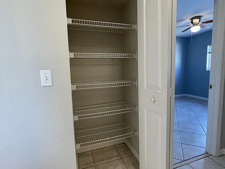 1602 SW 16th Ct — Photo 32