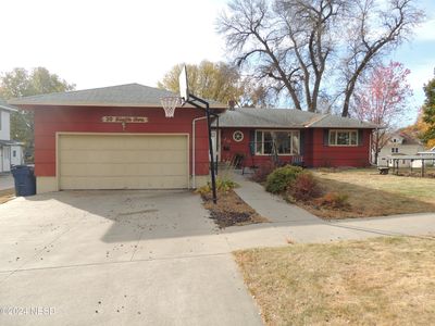 20 6th Ave NW, Watertown, SD, 57201
