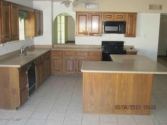 5th image of 7621 N 177th Ave