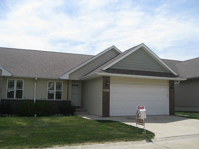 1st image of 1872 Goose Lake Cir