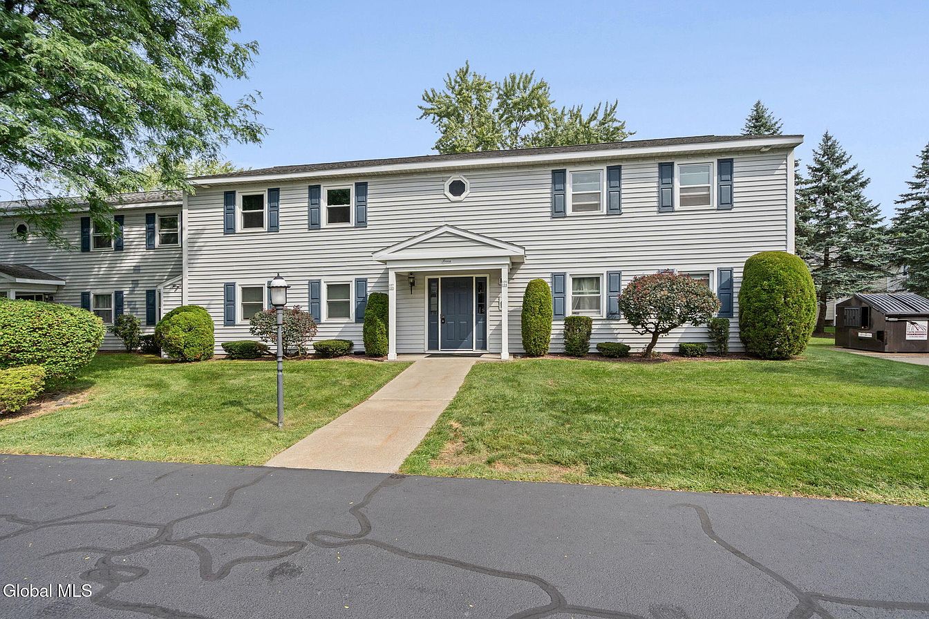 1st image of 125 Cedarview Lane