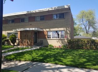 102 W 77th St, Chicago, IL