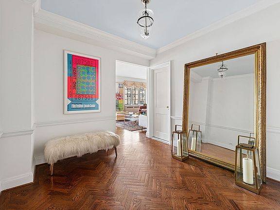 2nd image of 520 E 86th St #9B