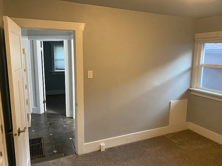 246 E Hampton Ave — Photo 16