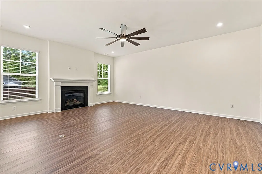 3 bed, 2.5 bath, 1960 sqft, $2,595 — Photo 4