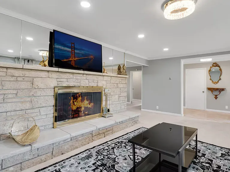 10420 Greenview Dr — Photo 14