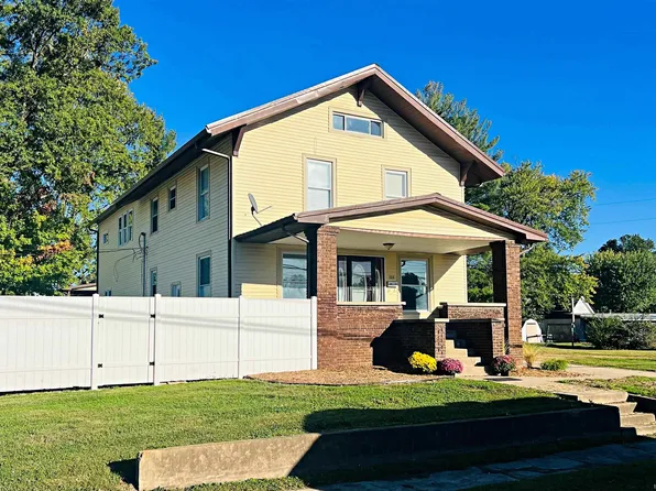 604 N Line St, Loogootee, IN 47553