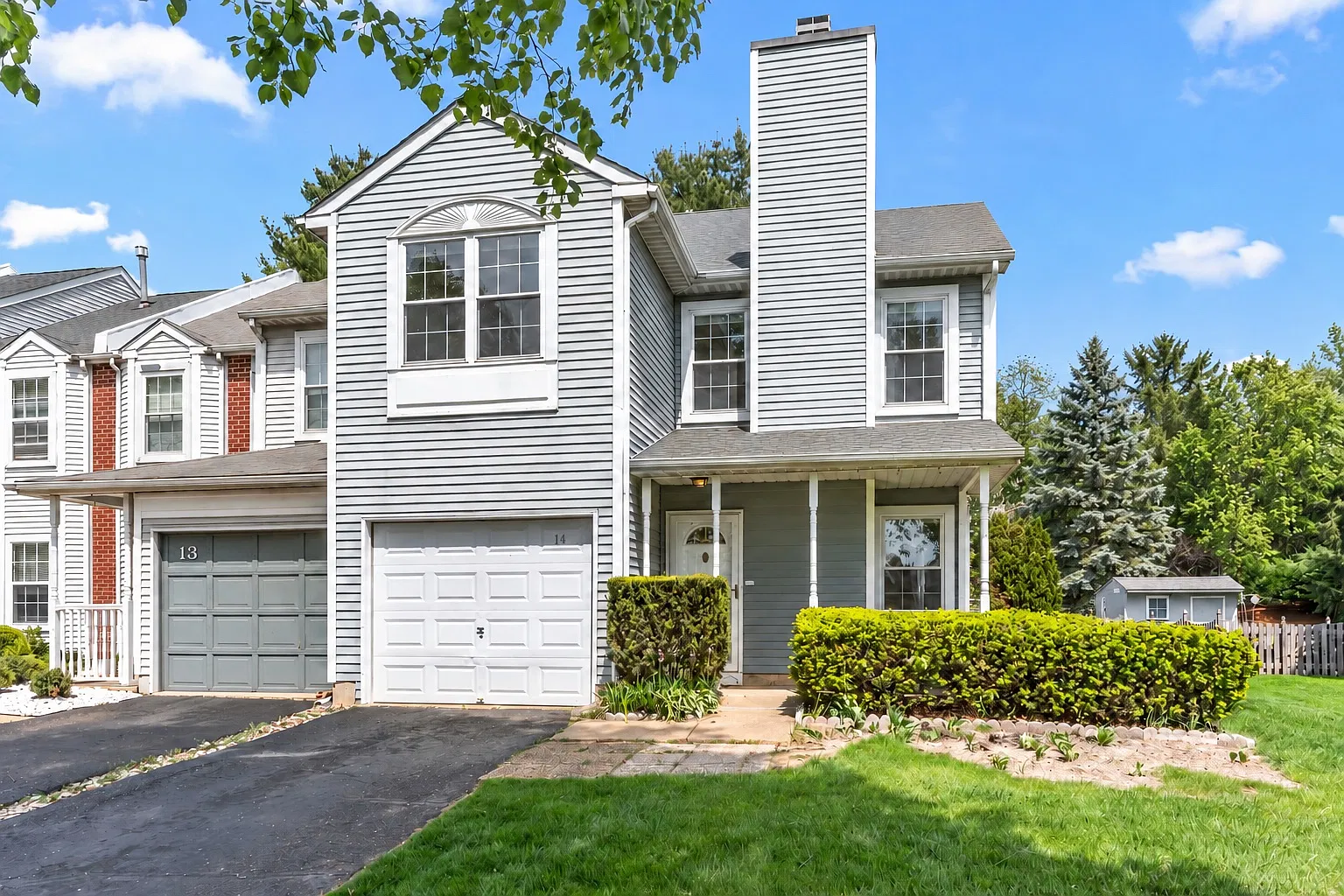 3 bed, 2.5 bath, 1944 sqft, $3,300 — Photo 1