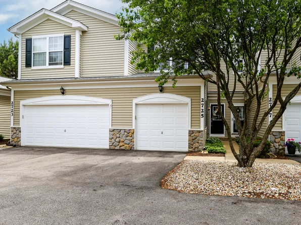 2725 Kendall Xing #2725, McHenry, IL 60051