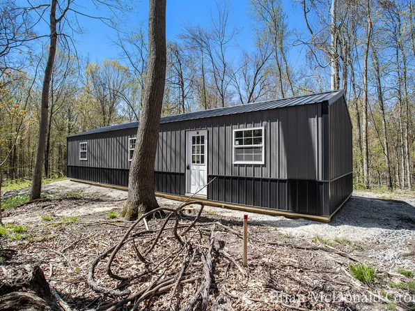 625 W High St, Bangor, MI 49013