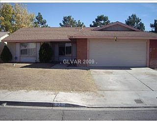 5th image of 829 Dusk Dr