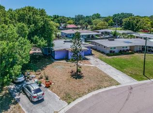 6126 Hampton Dr N, Saint Petersburg, FL 33710