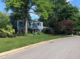 7847 Midday Ln, Alexandria, VA 22306