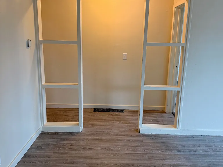 64 Albany St #2 — Photo 12
