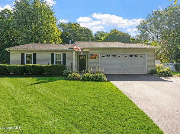 1022 Laural Lane, Malta, NY 12020