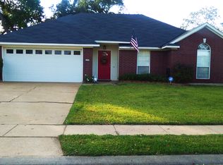 1502 Winchester Dr, Bossier City, LA 71112