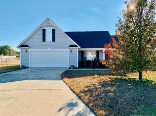 120 Garfield Dr, Raeford, NC 28376