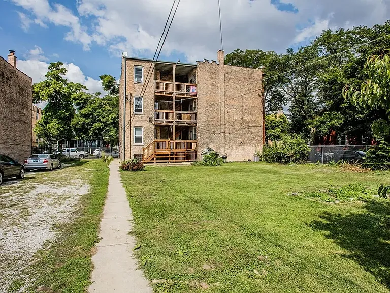 2057 N Albany Ave #1 — Photo 22